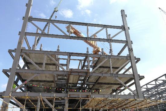 Edificios ensamblados ｜ Introdución de novas e aplicables novas tecnoloxías de aceiro formado en marco de trusco estrutural Sistema estrutural