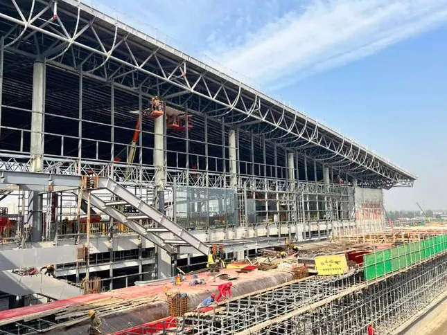 Estación de tren de estrutura de aceiro lixeiro prefabricado